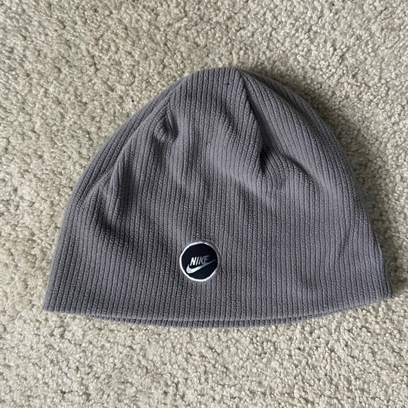 vintage nike beanie - Picture 2 of 3